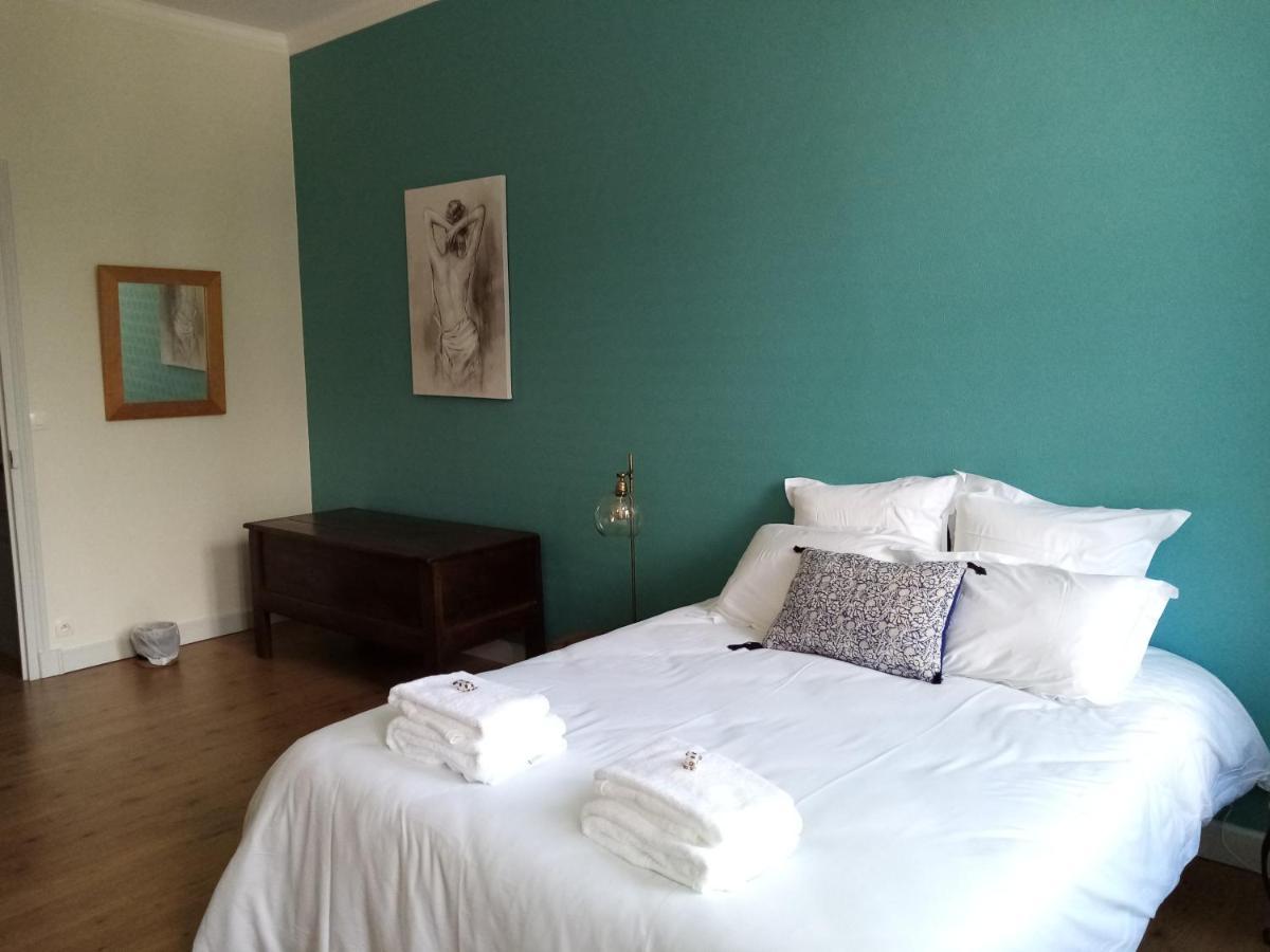 Domaine De Pladuc Bed & Breakfast Lachaise Luaran gambar