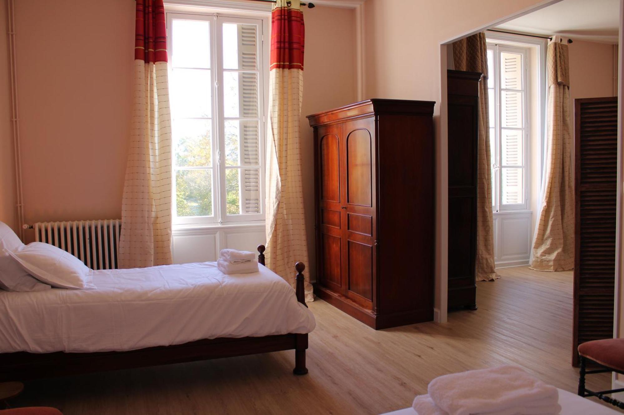 Domaine De Pladuc Bed & Breakfast Lachaise Luaran gambar