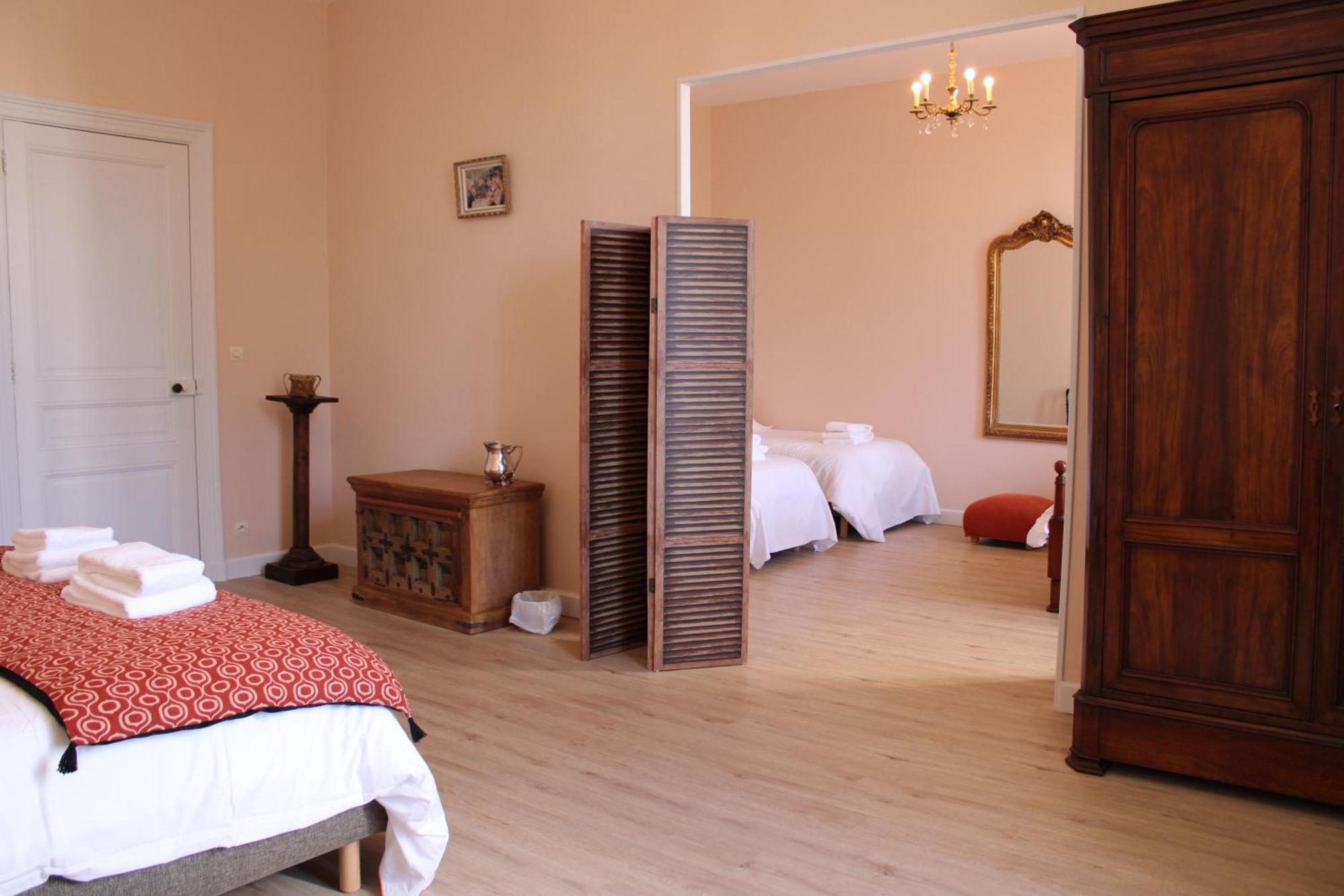 Domaine De Pladuc Bed & Breakfast Lachaise Luaran gambar