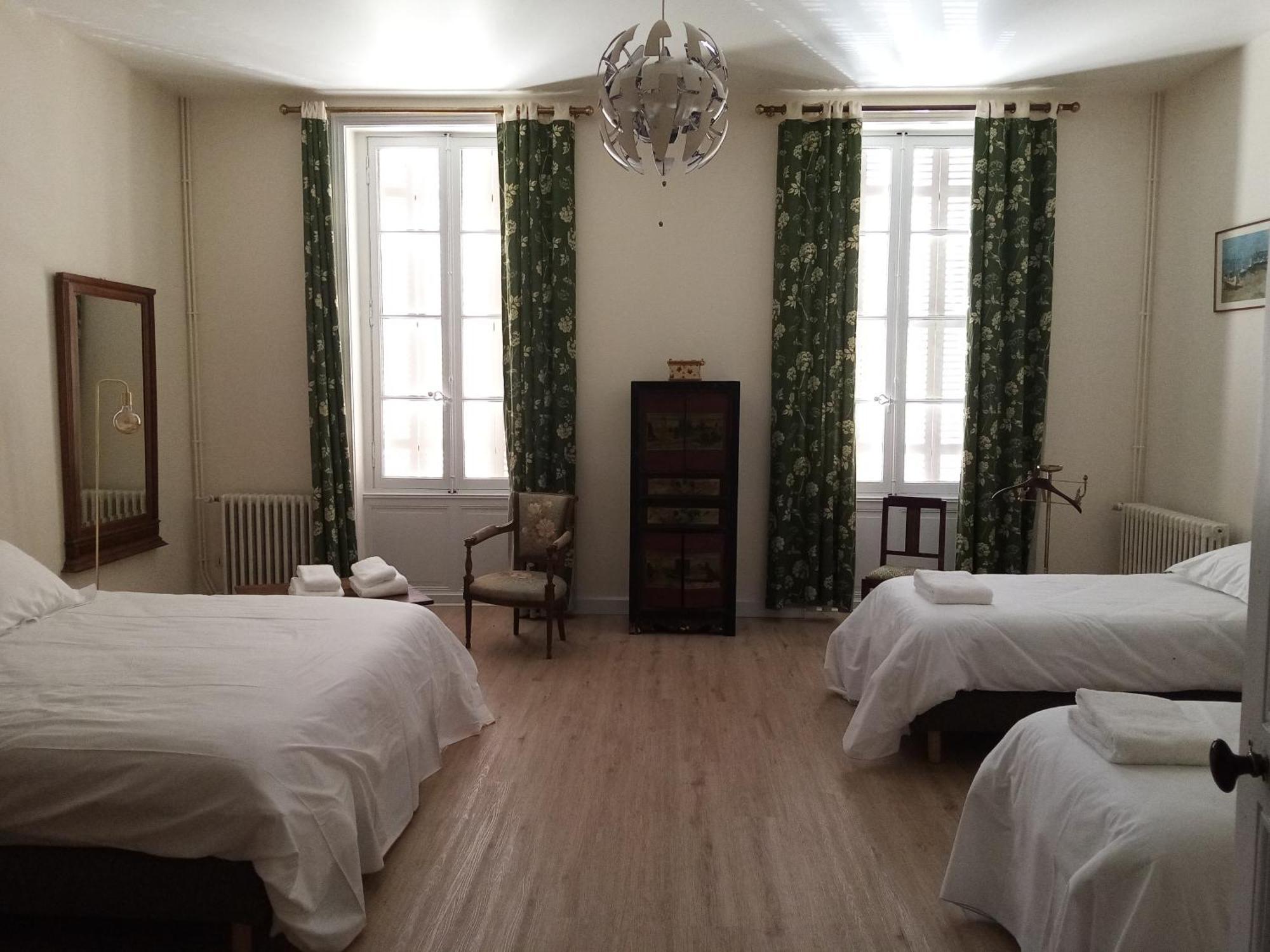 Domaine De Pladuc Bed & Breakfast Lachaise Luaran gambar