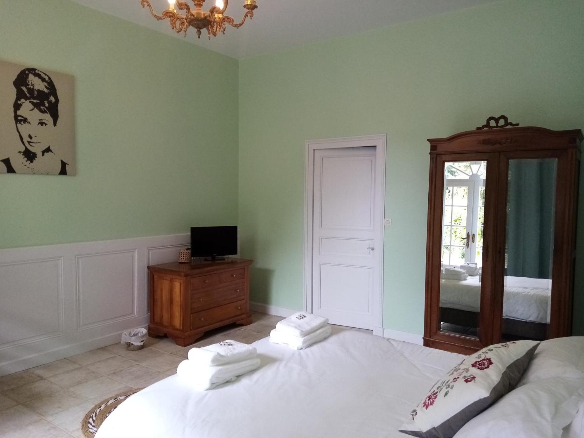 Domaine De Pladuc Bed & Breakfast Lachaise Bilik gambar